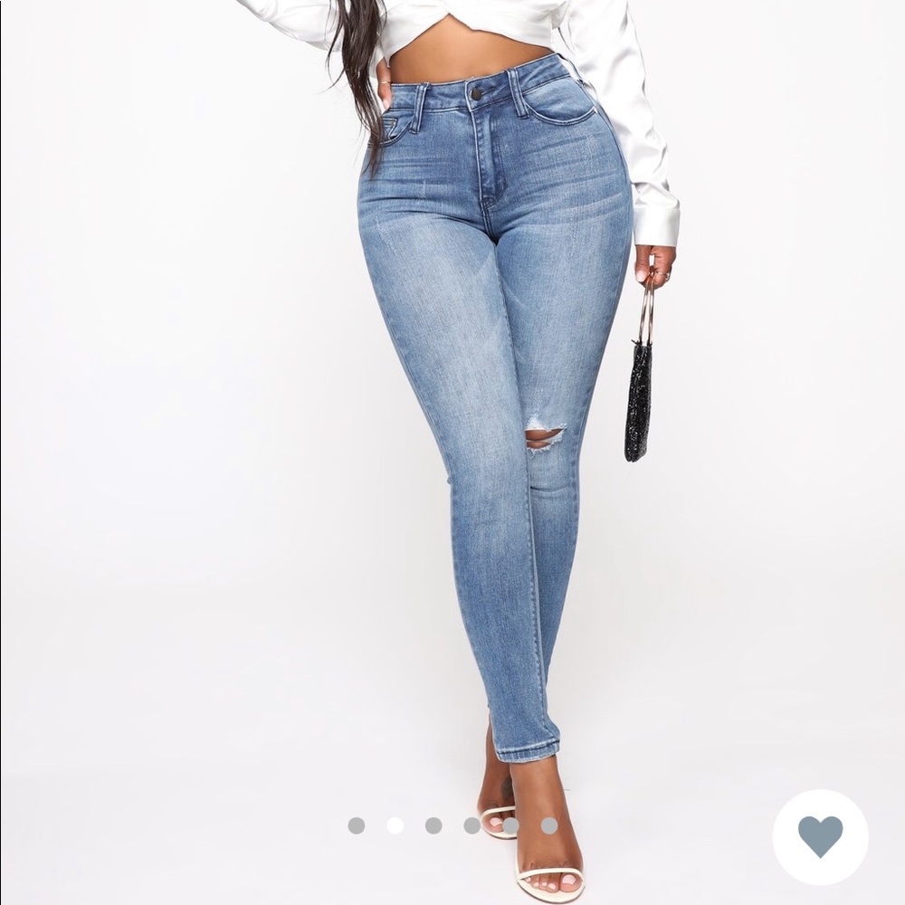 Fashion Nova Curve Jeans